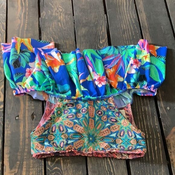 MAAJI OFF THE SHOULDER Floral RUFFLE BIKINI TOP - Picture 9 of 14